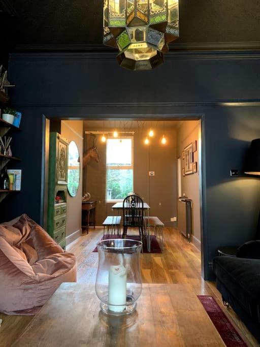 Chic Townhouse Near Tunnels Beaches Ильфракомб Экстерьер фото